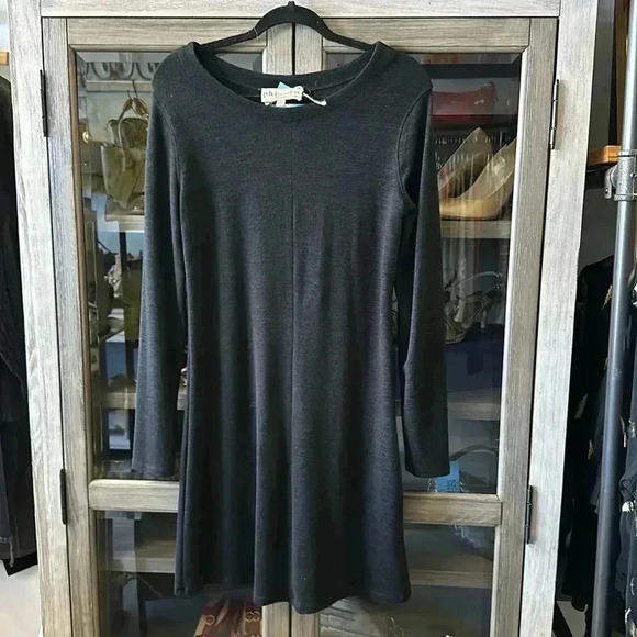PHILOSOPHY BLACK LONG SLEEVE DRESS - Picture 2 of 6